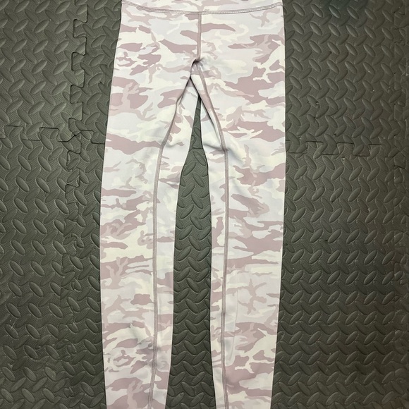 Lululemon Wunder Under Ribbed 28” - Picture 5 of 5